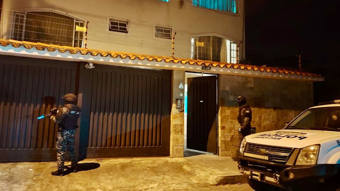 Allanamiento en casa de asambleísta acusado de violación.