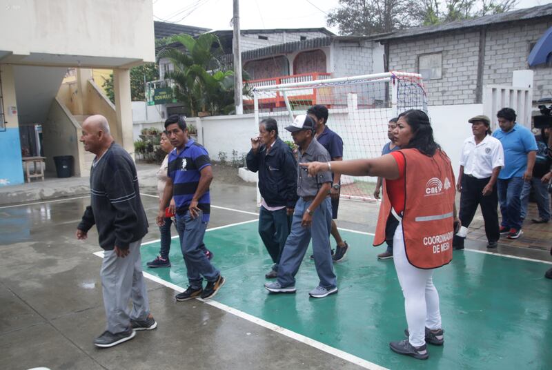 Elecciones de segunda vuelta en Ecuador el domingo 15 de octubre
