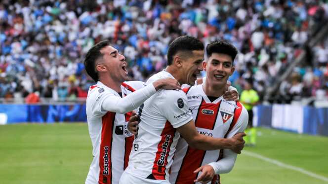 Álex Arce y Gabriel Villamil con Liga de Quito
