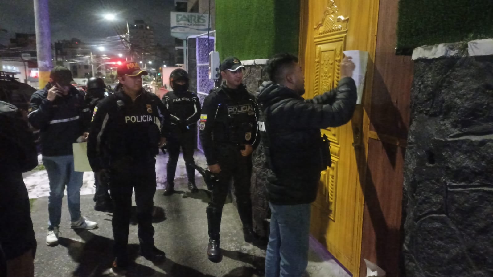 Clausuran “Night Clubs” en el norte de Quito y detienen a cuatro personas por ingreso de menores