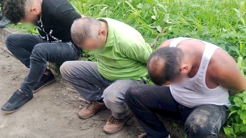 Sujetos amenazaron con un arma de fuego a conductor y le intentaron robar su camión