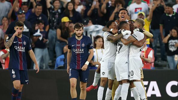 Botafogo vs PSG.