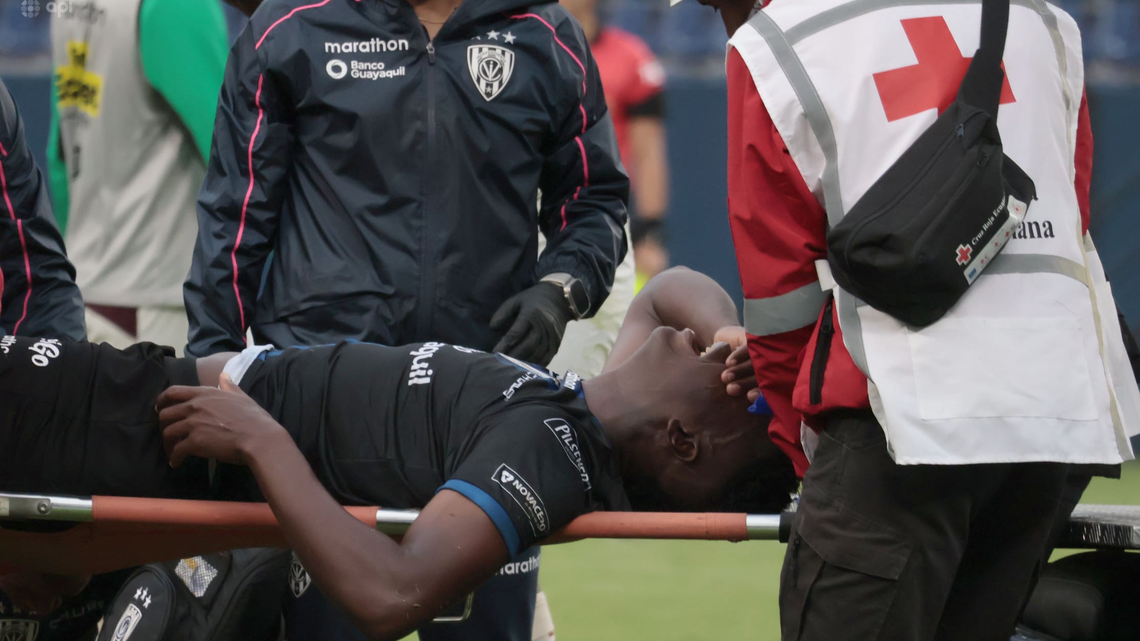 Jean Arroyo Vernaza tras su lesión ante Mushuc Runa con el IDV