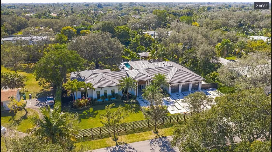 Así es por dentro la lujosa mansión de Xavier Jordán que puso a la venta en Miami