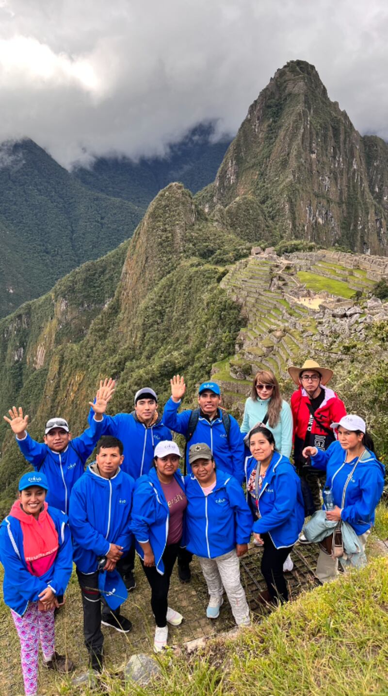 Invitados de Grupo AJE a Machu Picchu