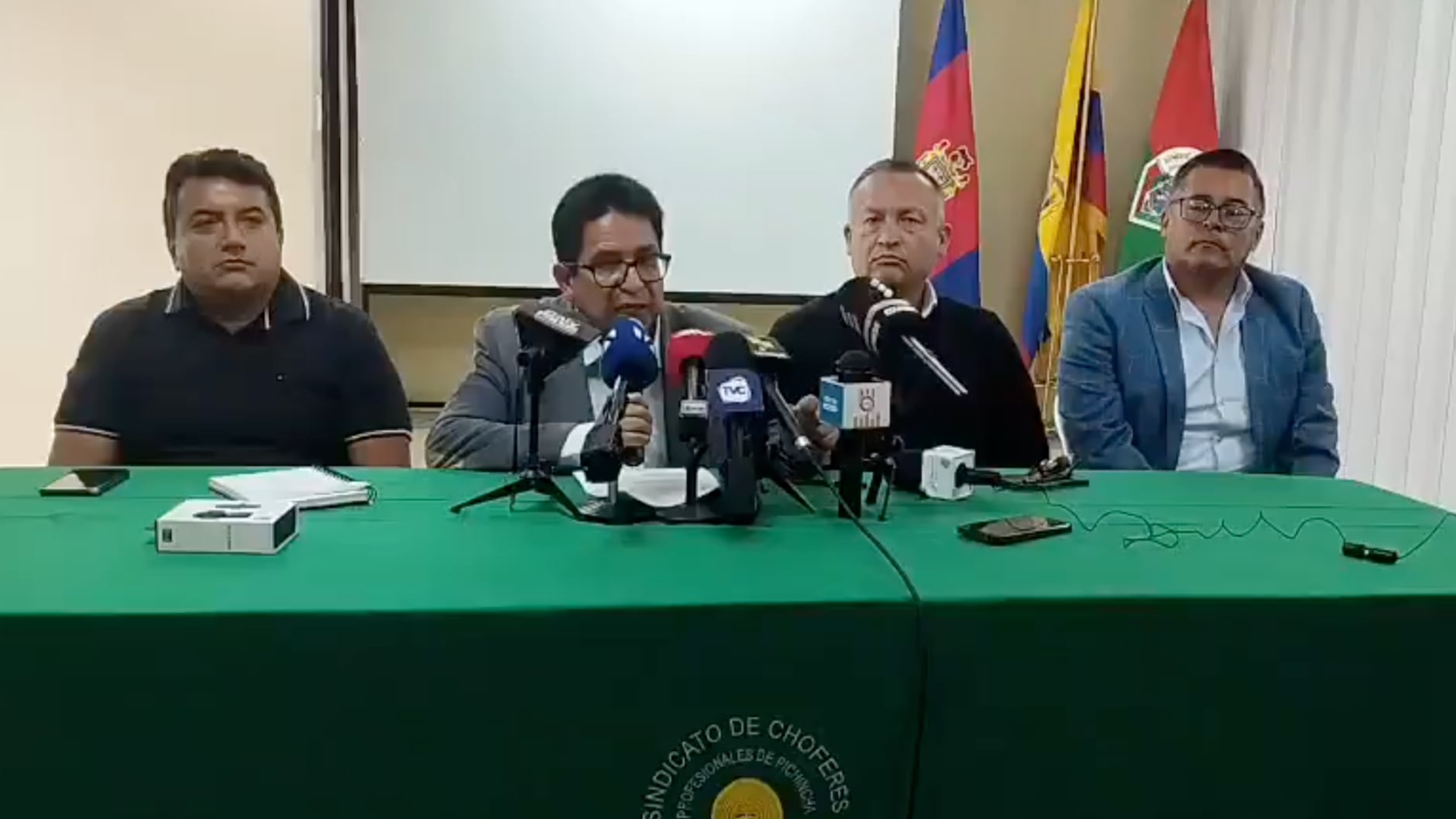 Transporte urbano en Quito reducirá horarios por crisis financiera: operará de 08:00 a 19:00