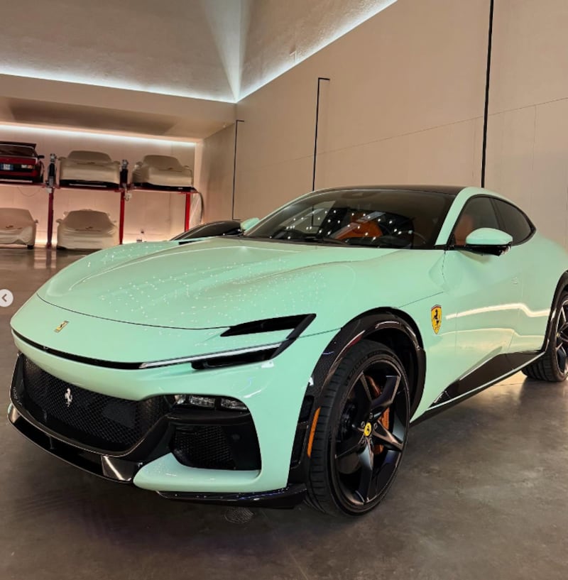 El exclusivo Ferrari de Maluma
