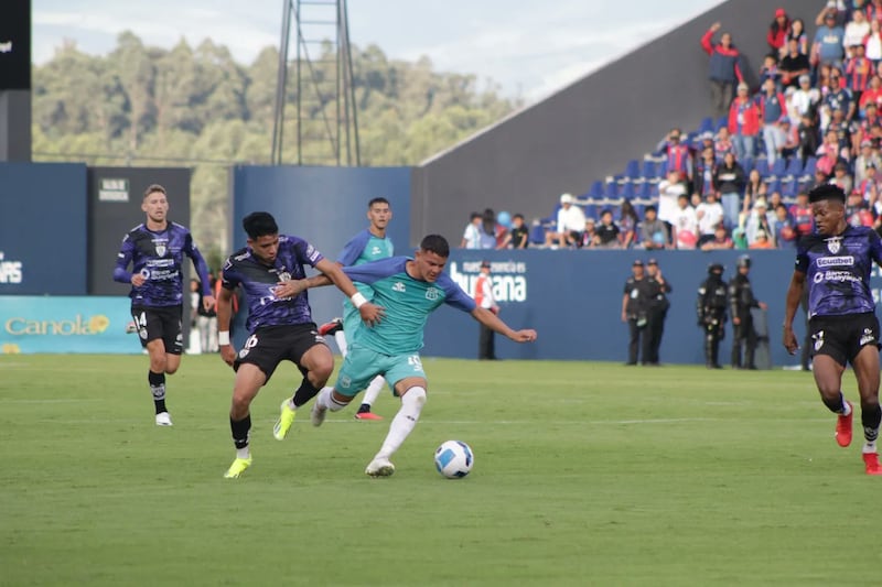 IDV vs Deportivo Quito