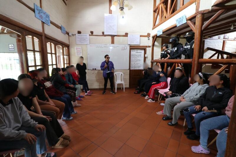 Clausuran centro de rehabilitación clandestino que torturaba y abusaba de mujeres en Nayón, Quito