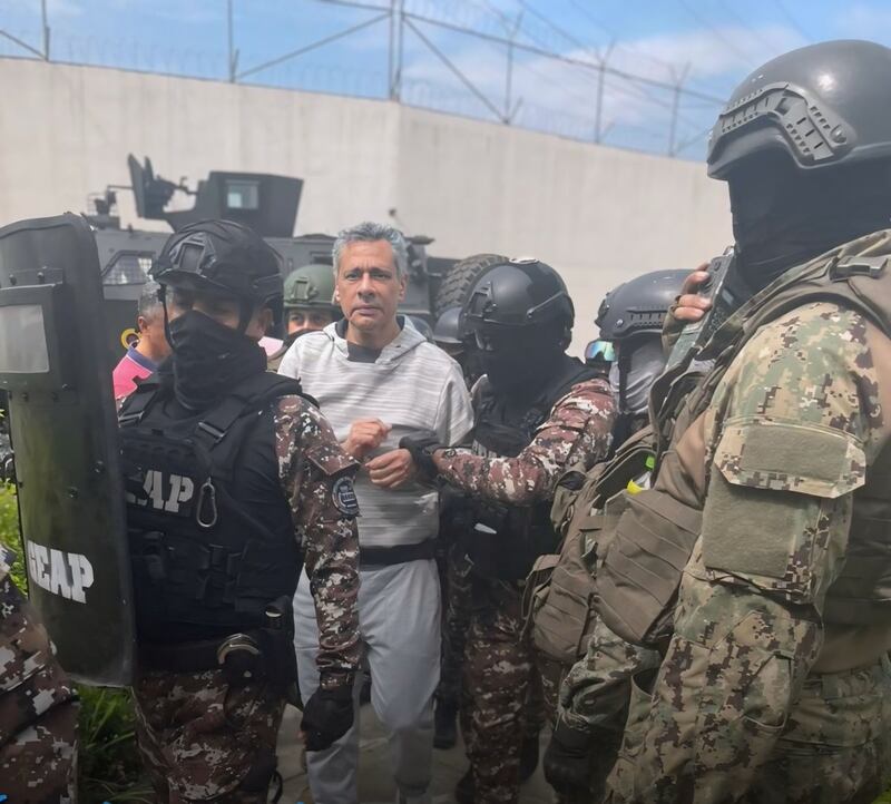 Fue detenido en la embajada de México en Ecuador. (Especial)