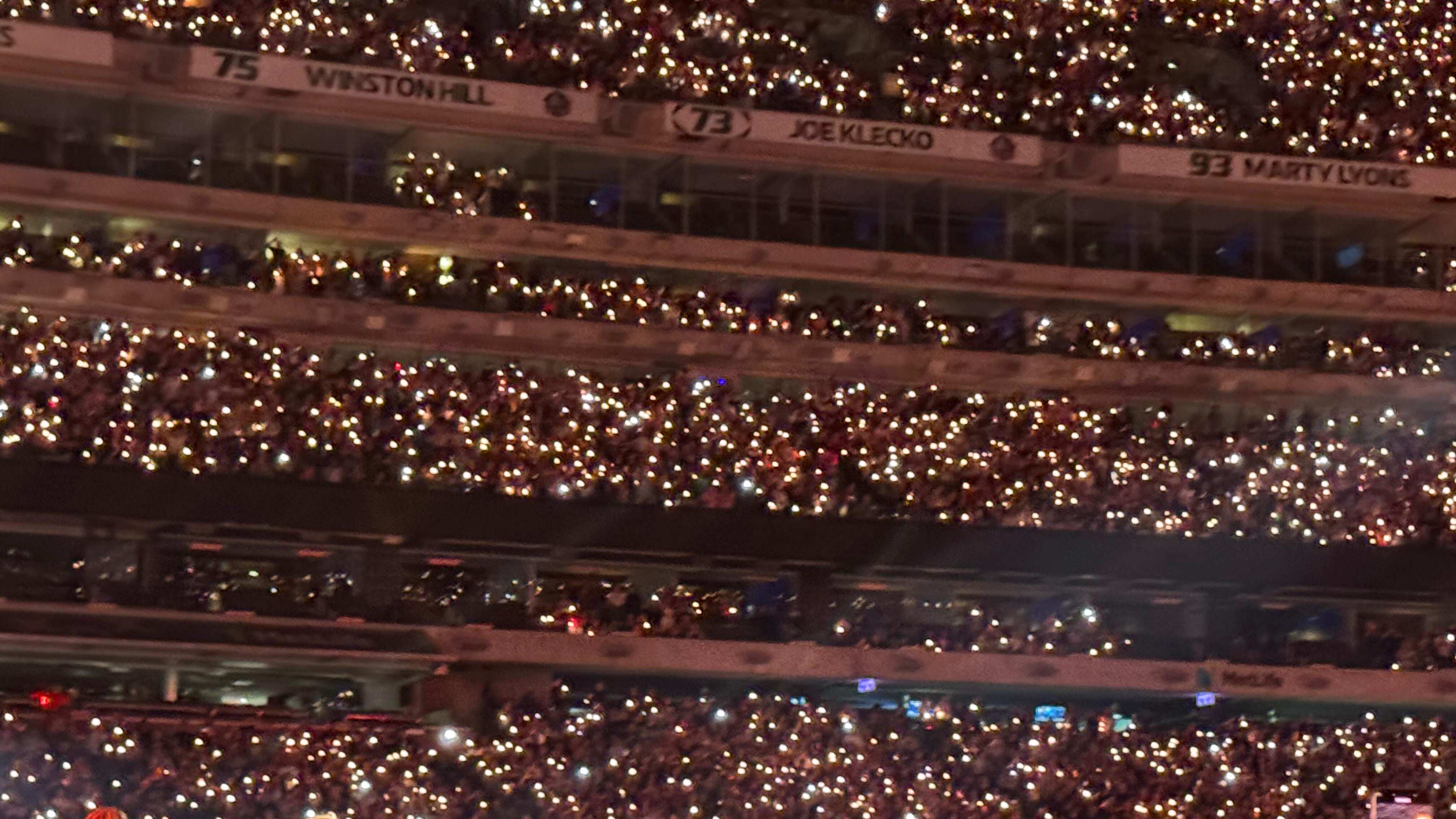 Investigan posible contagio masivo de infecciosa enfermedad en concierto de Shakira en EE. UU.