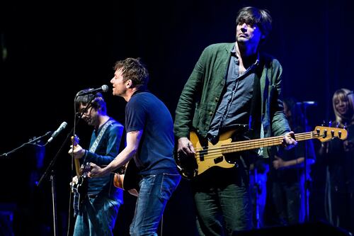 Integrante de Blur asegura que pasó una década sin lavar su cabello