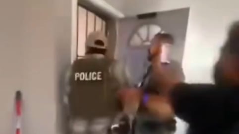 Agentes de ICE ingresaron a una vivienda hispana sin orden judicial