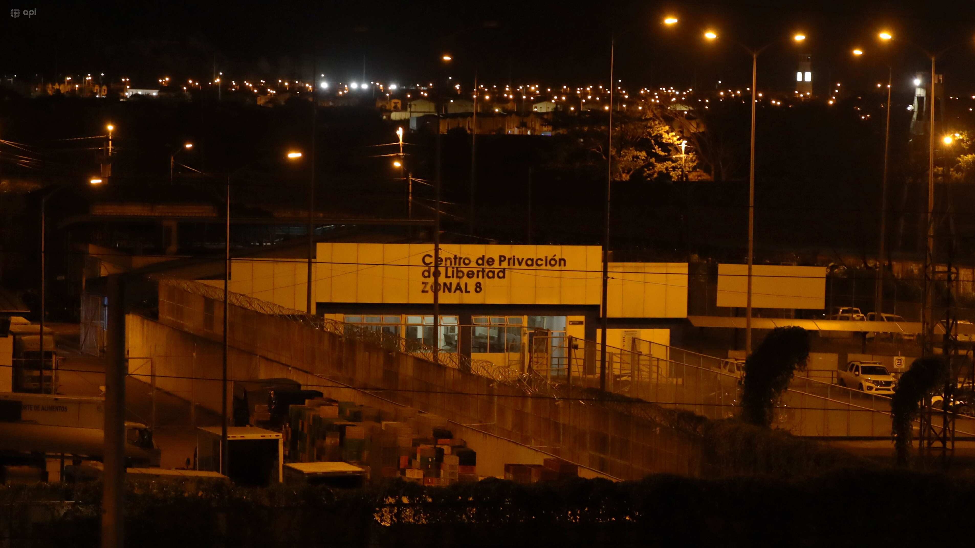 Desmanes en la regional 4 de Guayaquil