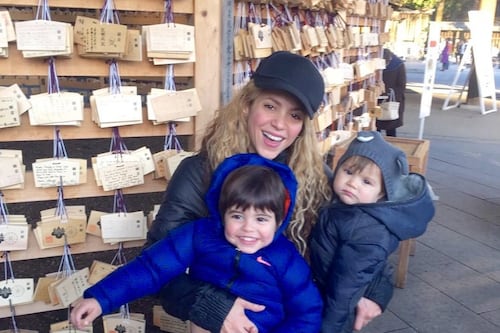 Aseguran que el hijo menor de Shakira es quien permanece hospitalizado