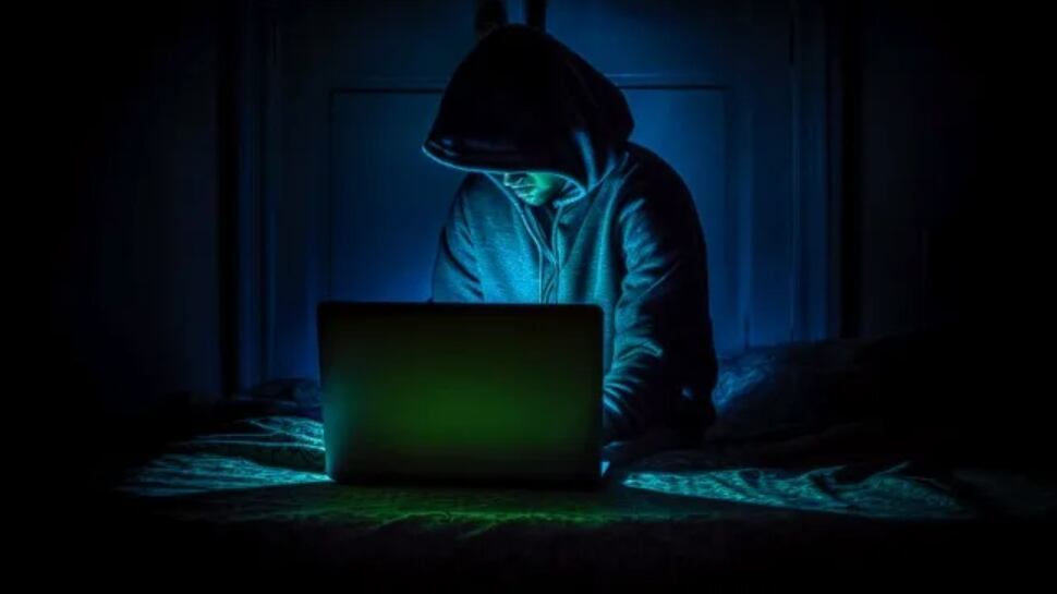 Le quitaron USD 5.000 tras extorsionarlo con no divulgar imágenes de carácter sexual en Quito