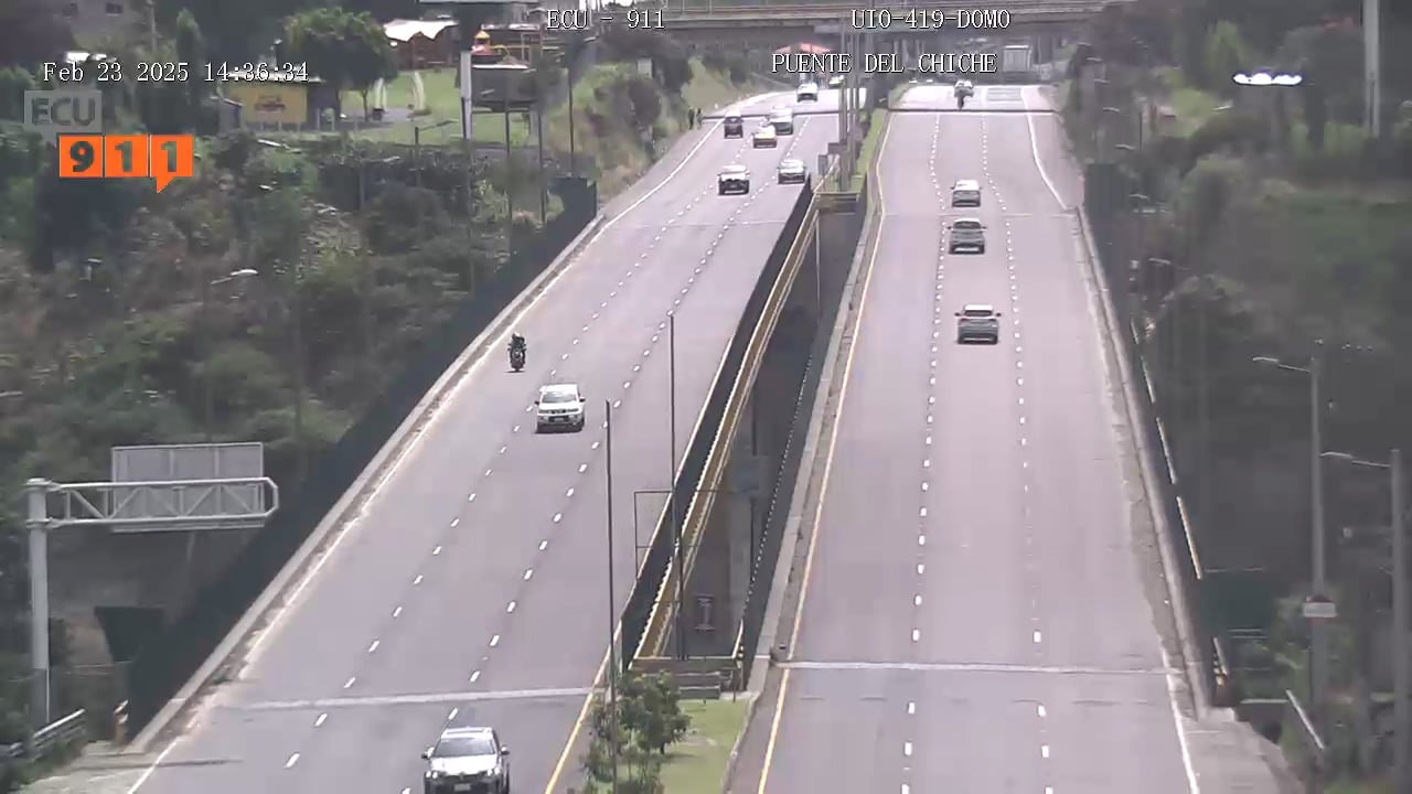 Una persona se lanzó del puente de El Chiche en Quito