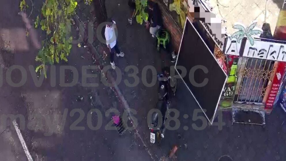 Motociclista resultó herido tras accidente de tránsito en La Mariscal, en Quito