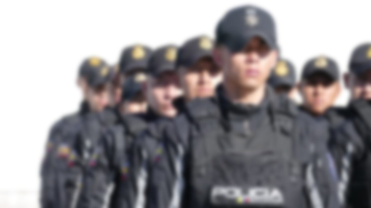 𝐏𝐫𝐢𝐬𝐢𝐨́𝐧 𝐩𝐫𝐞𝐯𝐞𝐧𝐭𝐢𝐯𝐚 𝐩𝐚𝐫𝐚 𝐏𝐨𝐥𝐢𝐜𝐢́𝐚 𝐩𝐫𝐨𝐜𝐞𝐬𝐚𝐝𝐨 𝐩𝐨𝐫 𝐭𝐫𝐚𝐭𝐚 𝐝𝐞 𝐩𝐞𝐫𝐬𝐨𝐧𝐚𝐬 𝐩𝐚𝐫𝐚 𝐜𝐨𝐦𝐞𝐭𝐞𝐫 𝐬𝐢𝐜𝐚𝐫𝐢𝐚𝐭𝐨𝐬.