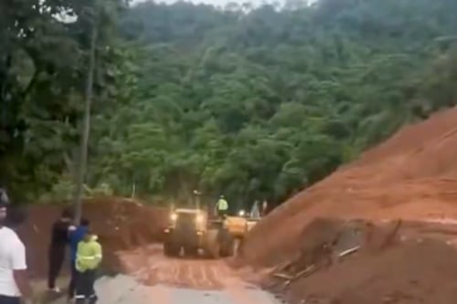 Cuenca queda con tres ejes viales afectados por las fuertes lluvias