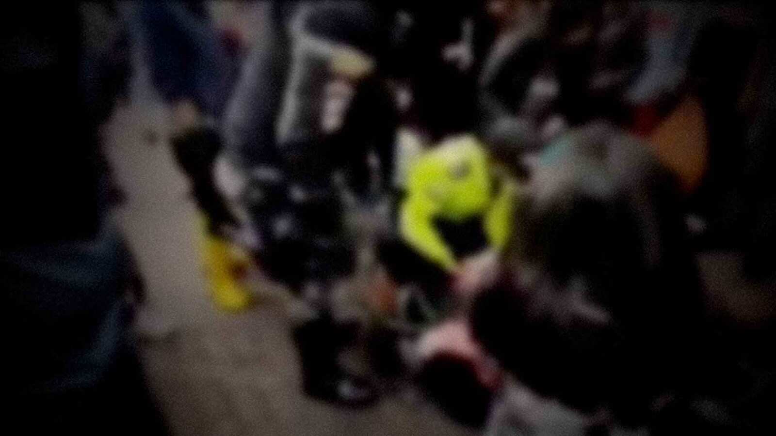 Imagen del momento en que mujer dio a luz en exteriores del mercado San Francisco