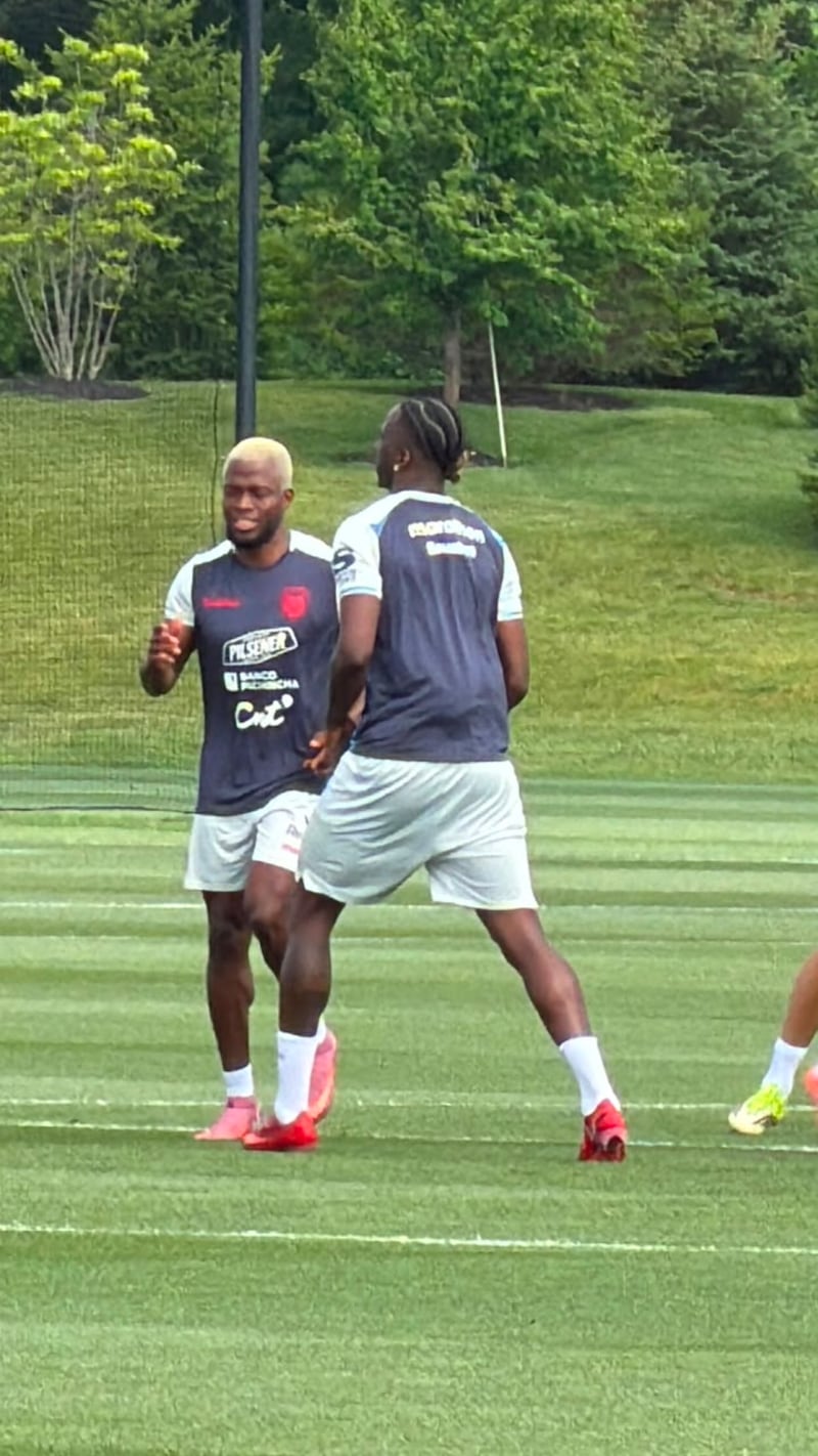 Enner Valencia con nuevo look para su tercer Mundial