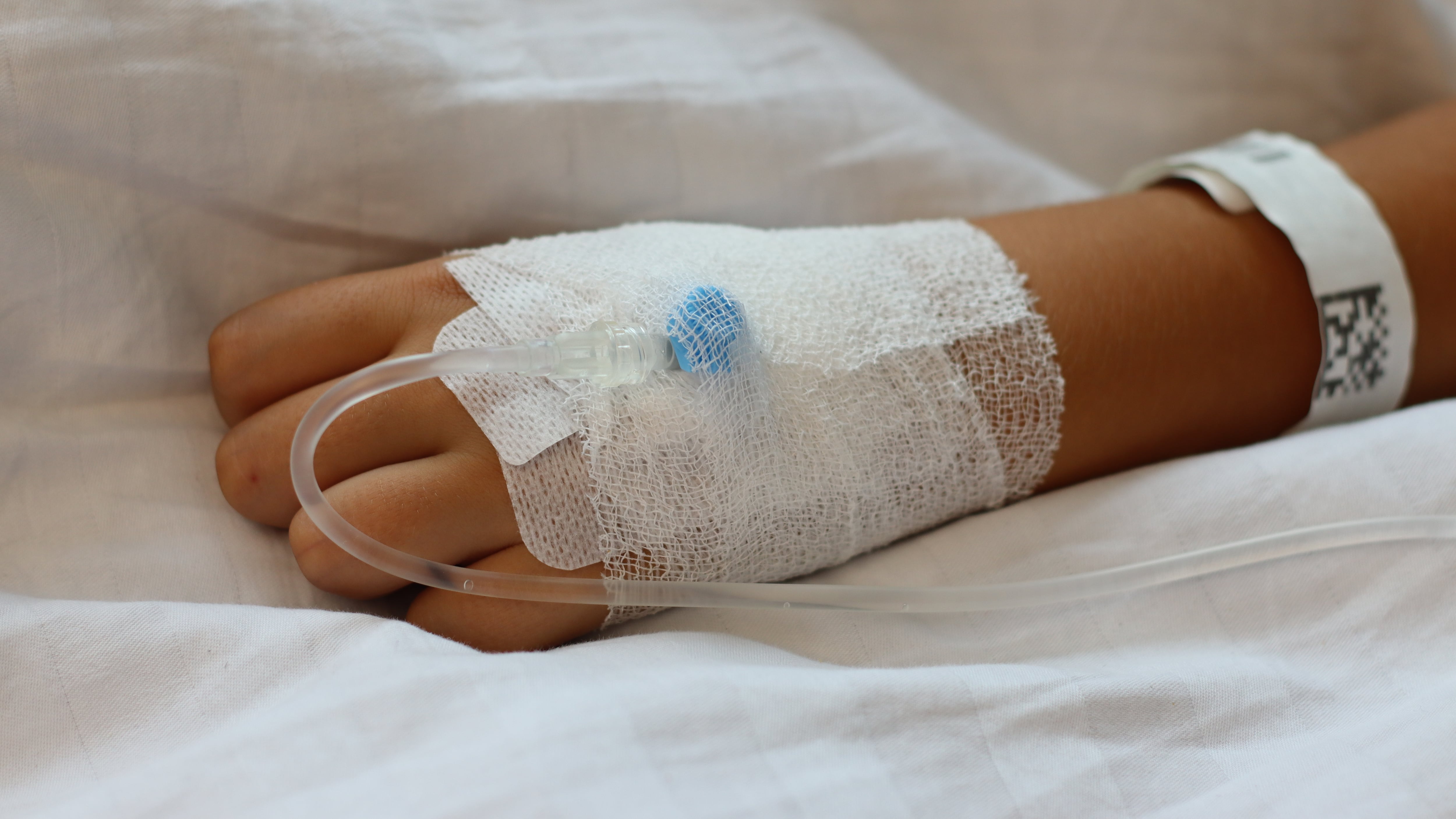 Menor fue hospitalizada tras presentar un cuadro gastrointestinal severo luego de asistir a un campamento en Imbabura