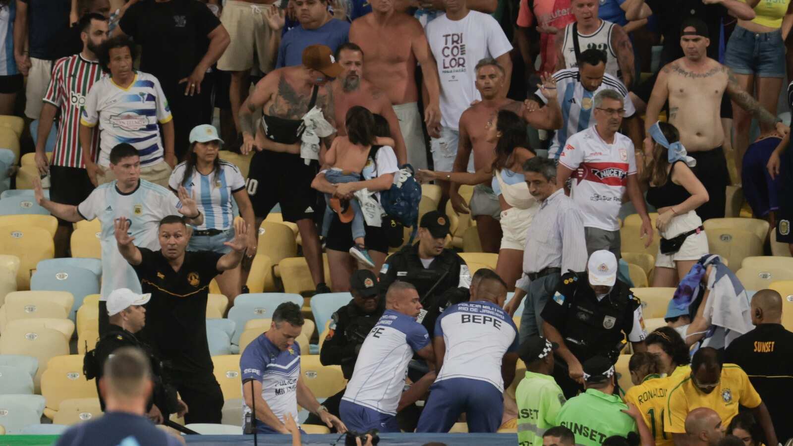 Enfrentamientos entre hinchas de Brasil y Argentina