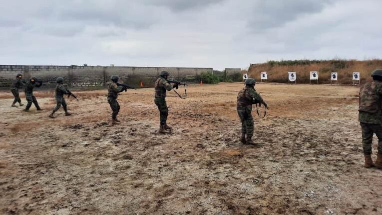 Militares ecuatorianos