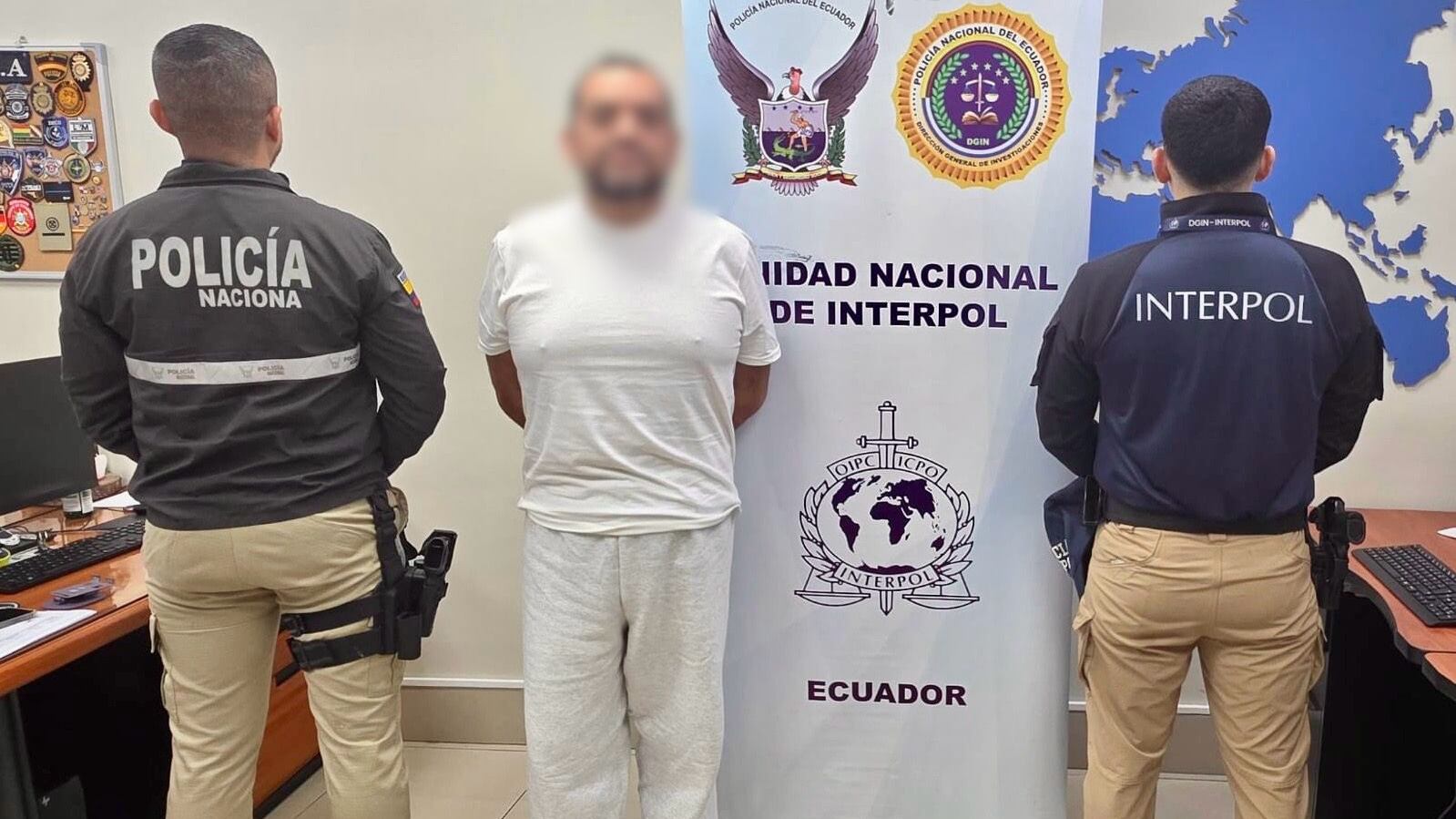 Detienen en Ecuador a extrabajador de una cooperativa investigado por lavado de activos tras deportación desde EE. UU.