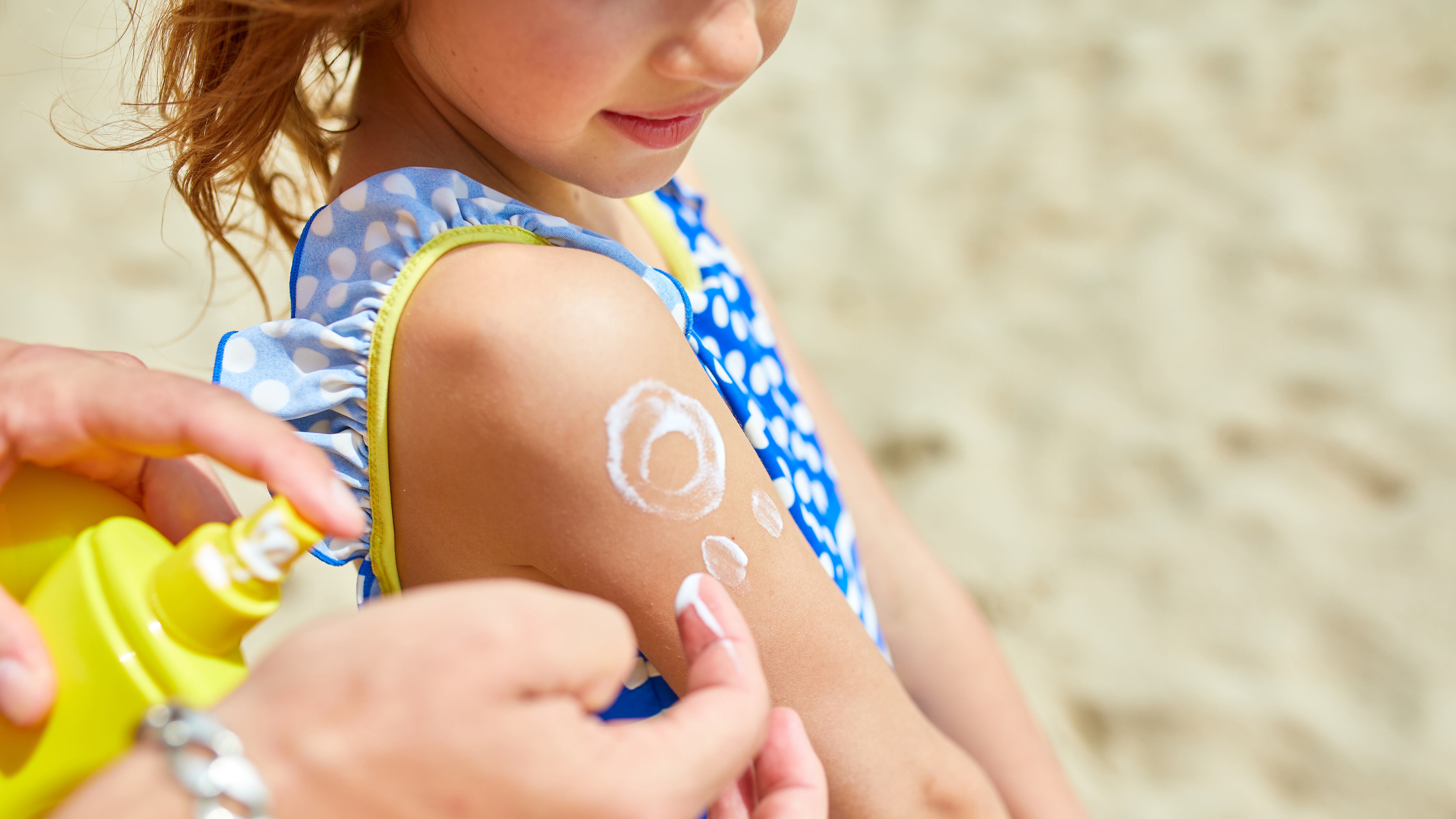 Proteger la piel de los niños ante el sol