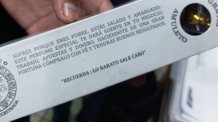 “Amor y atracción al instante”: Productos naturistas y esotéricos son retirados del mercado en el sur de Quito