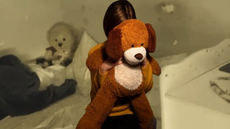 Rescatan a niña de 6 años que pasó toda su vida encerrada por sus padres en Brasil