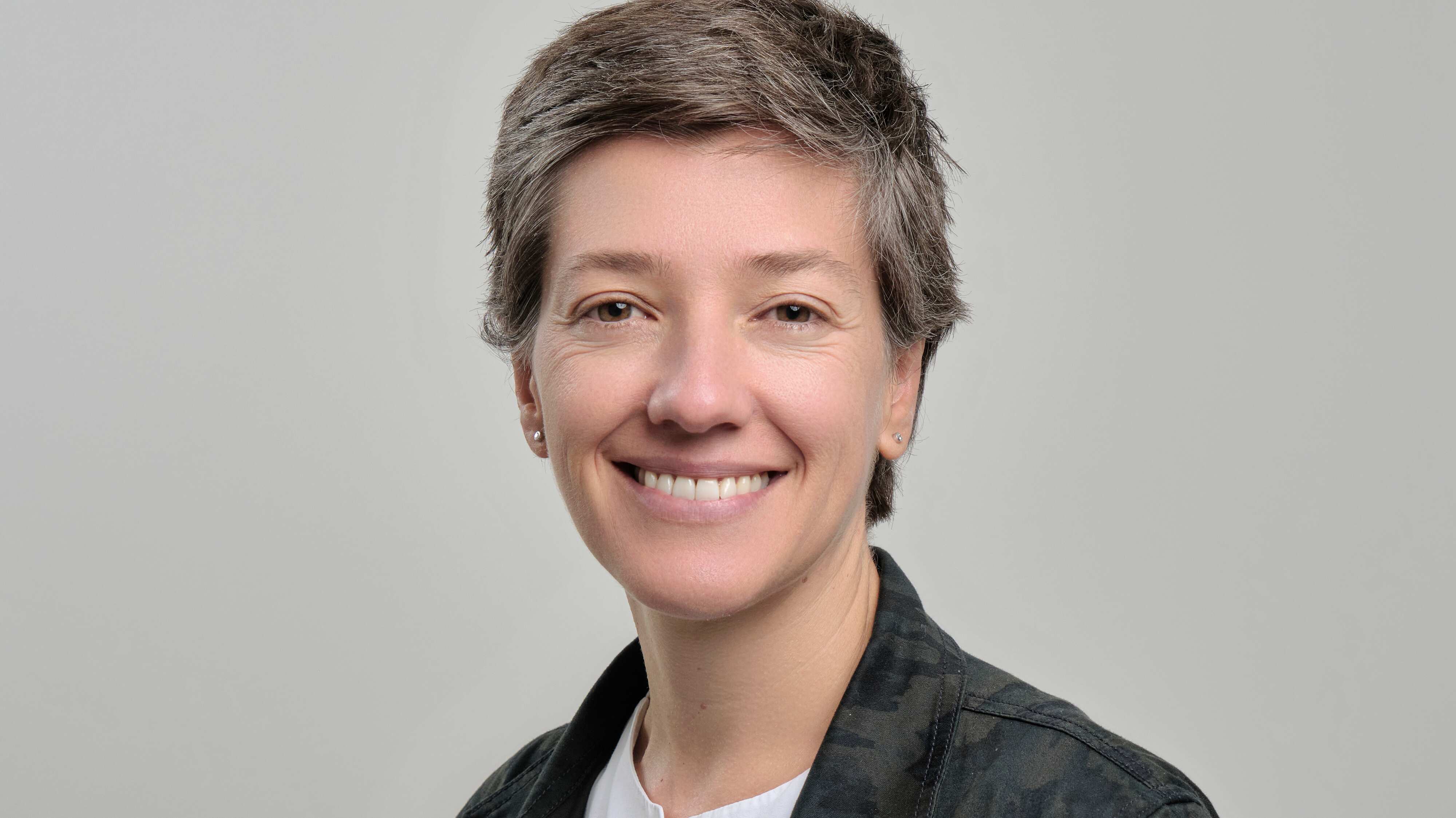 María Esteve, Directora de Región Andina de LLYC