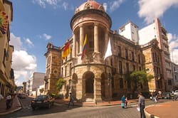Alcaldesa subrogante de Cuenca, Marisol Peñaloza, se pronuncia tras allanamientos: “Es preocupante y decepcionante”