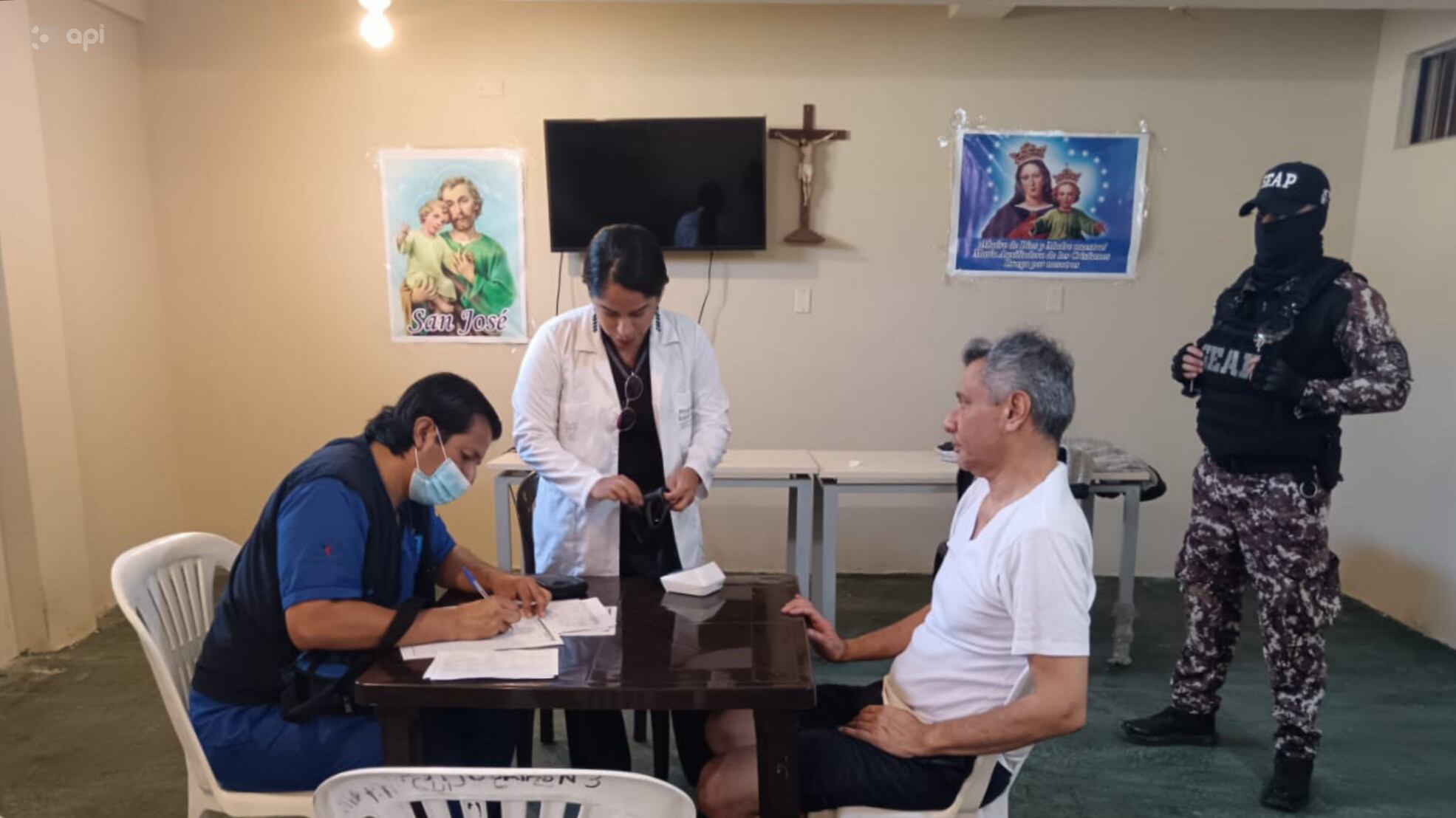 Jorge Glas durante los exámenes médicos y psicológicos a su regreso a La Roca