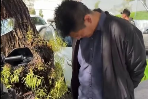 Víctima de robo en bus de Quito detalla el modus operandi con el que intentaron llevarse su celular