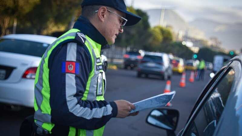 Circular sin licencia lidera las infracciones de tránsito en Quito