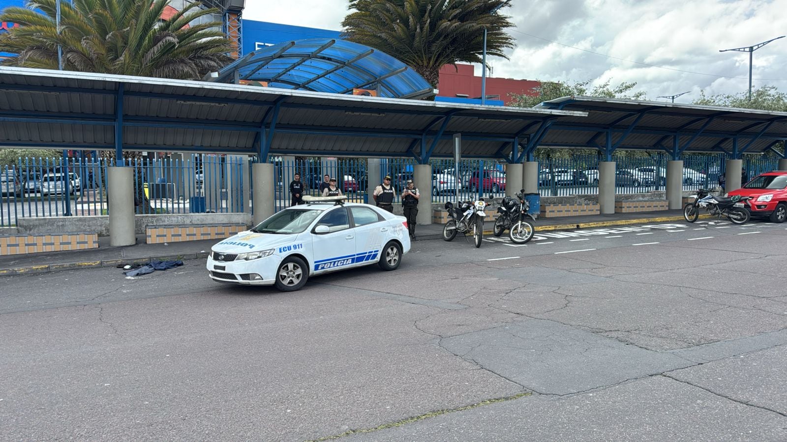 Balacera en centro comercial de Quito.