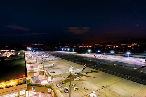 Toque de queda en Quito: así funcionará el traslado al aeropuerto