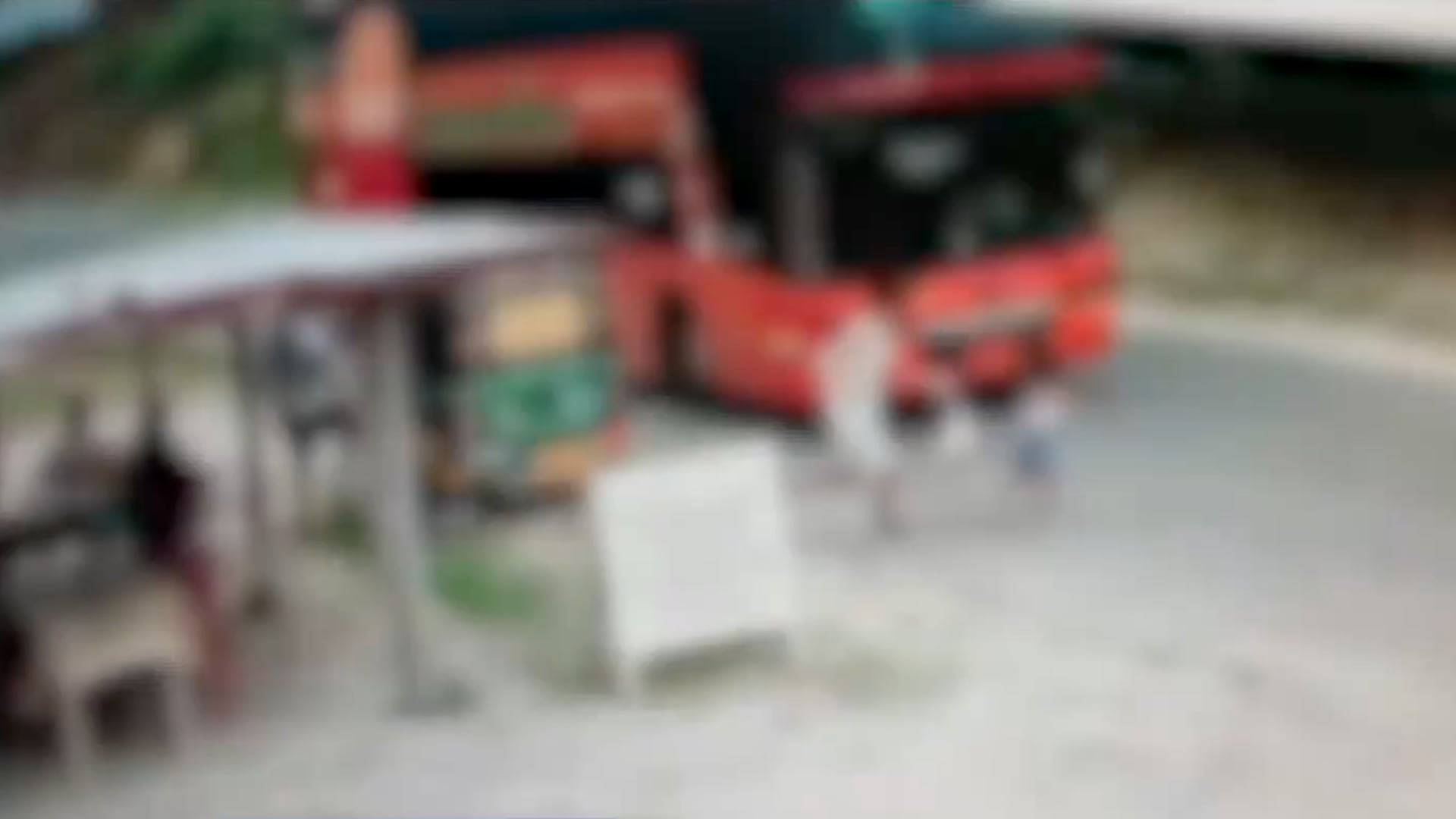 Una menor falleció tras ser atropellada por un bus en Atacames