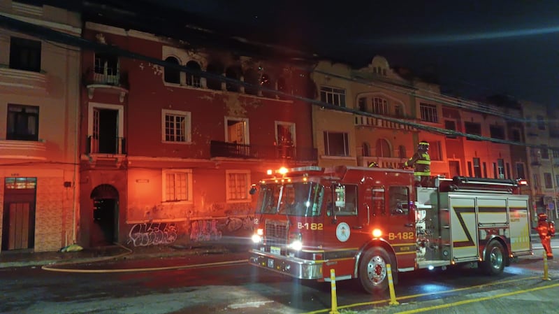 Se incendió vivienda patrimonial en el Centro de Quito