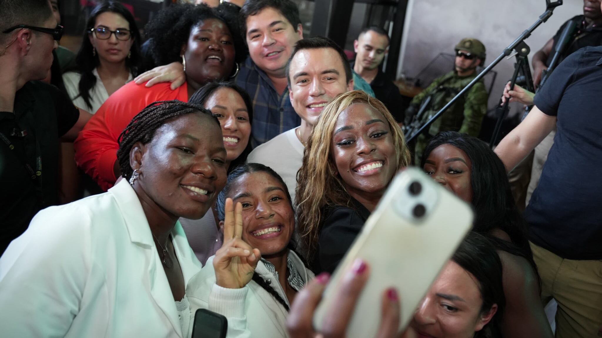 Daniel Noboa almorzó con deportistas olímpicos en Guayaquil