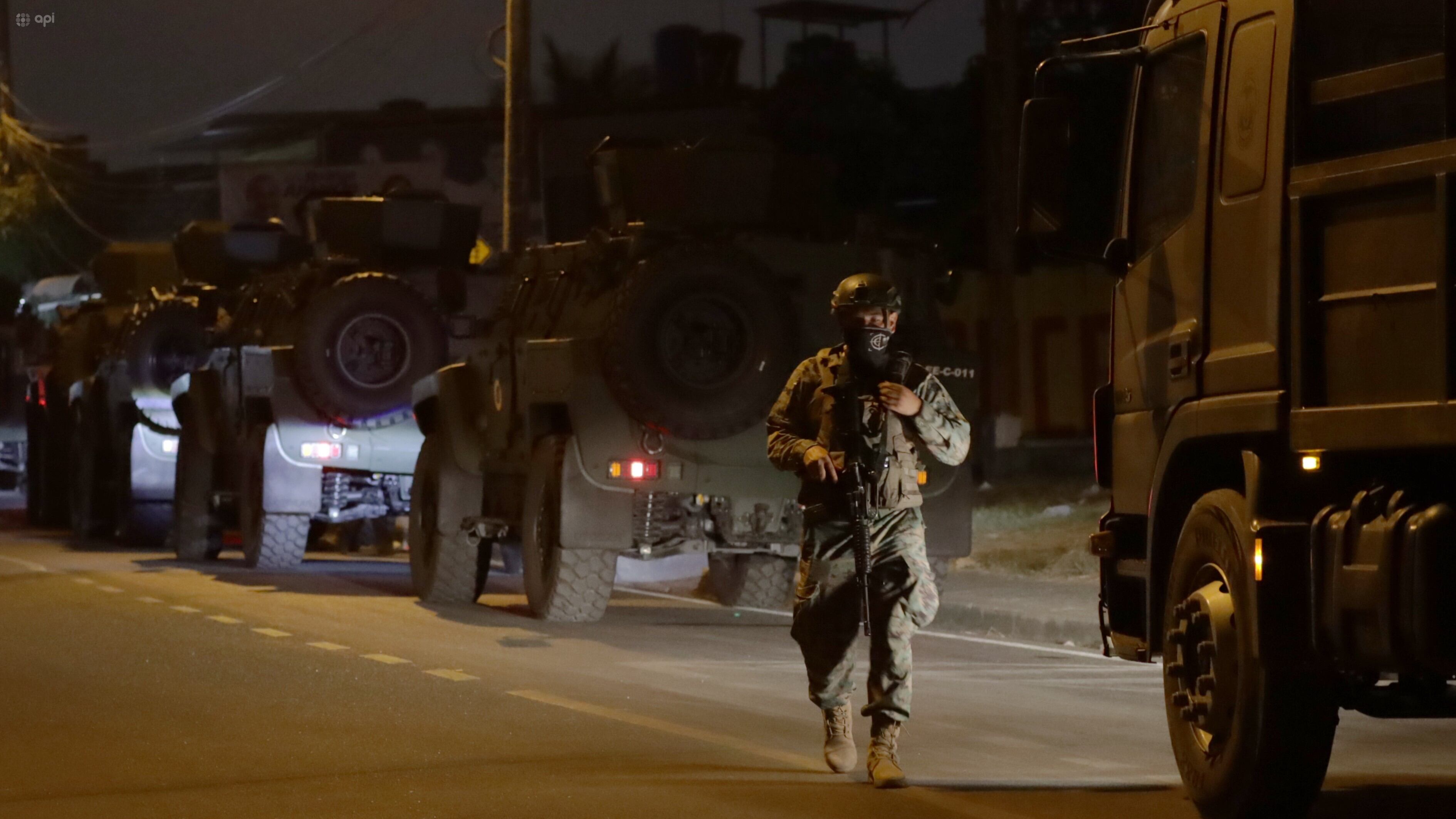 600 uniformados militares realizaron varios operativos el cantón Durán.