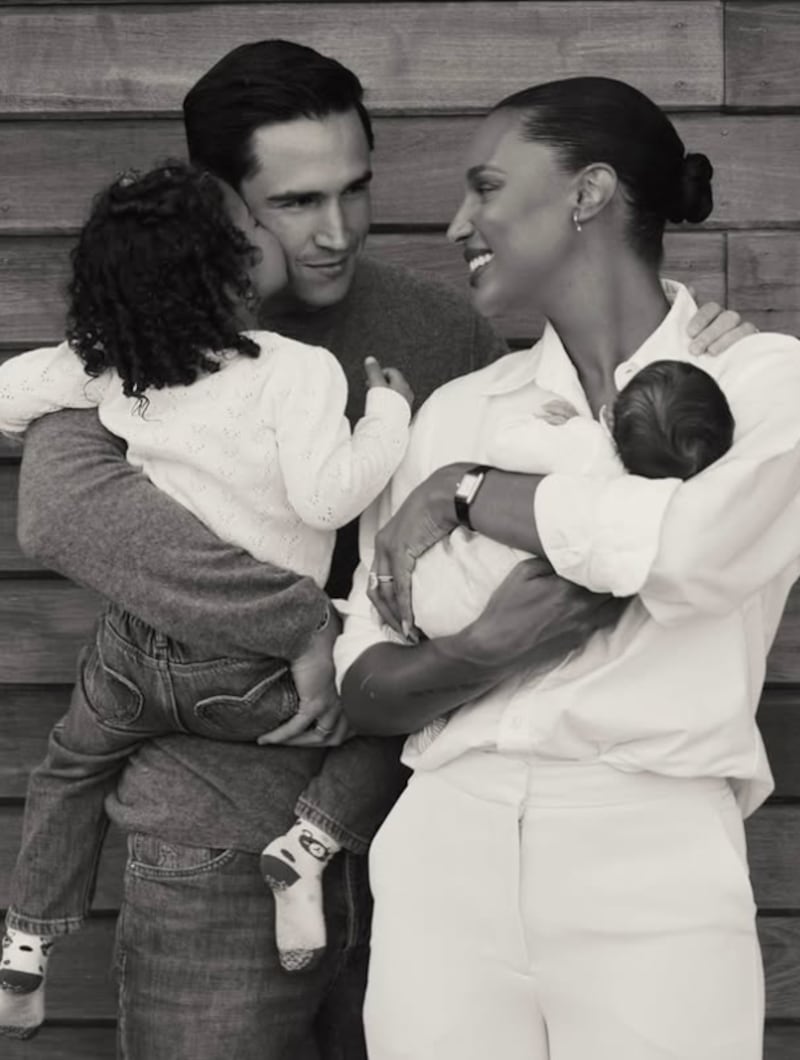 Jasmine Tookes y Juan David Borrero dan la bienvenida a su segundo hijo