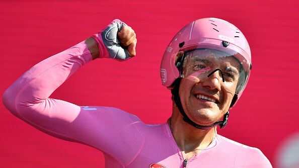 Richard Carapaz estará en el Giro de Italia.