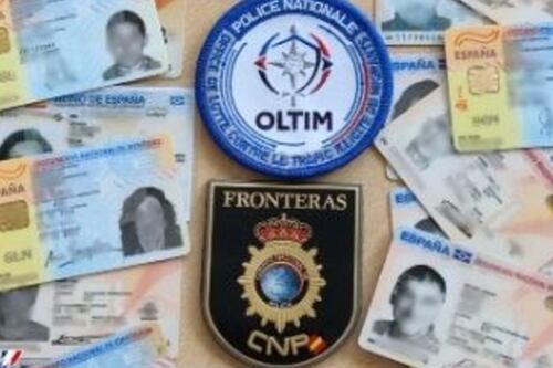 Ecuatoriana vendía documentos falsos de trabajo a migrantes en Francia