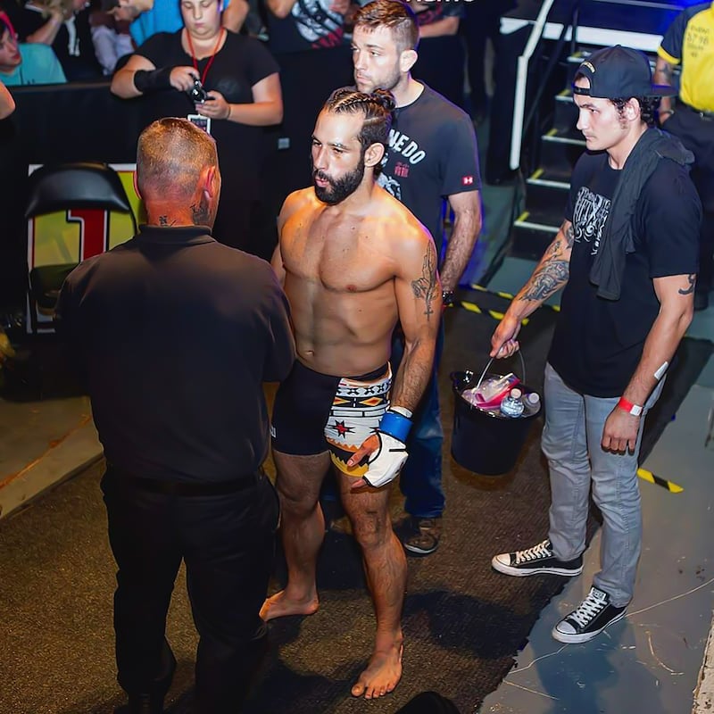 Carlos Vera hará su debut en UFC 298