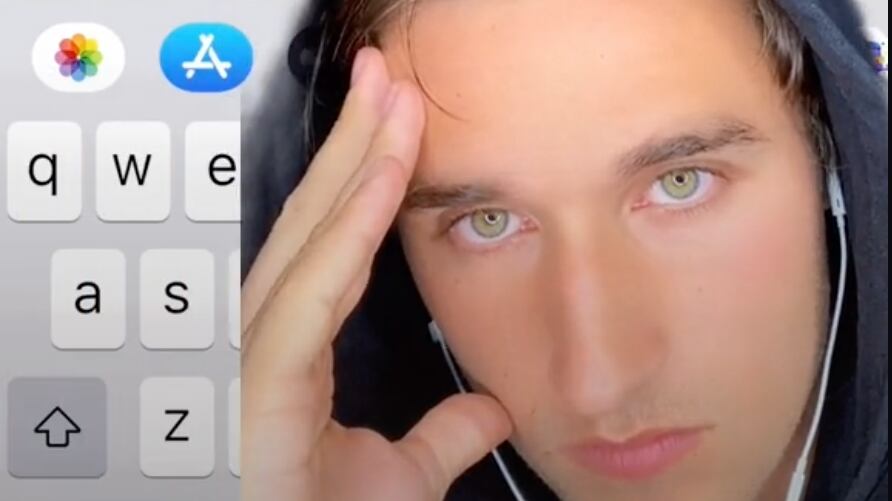 Se enojó porque su amiga le cobró el viaje