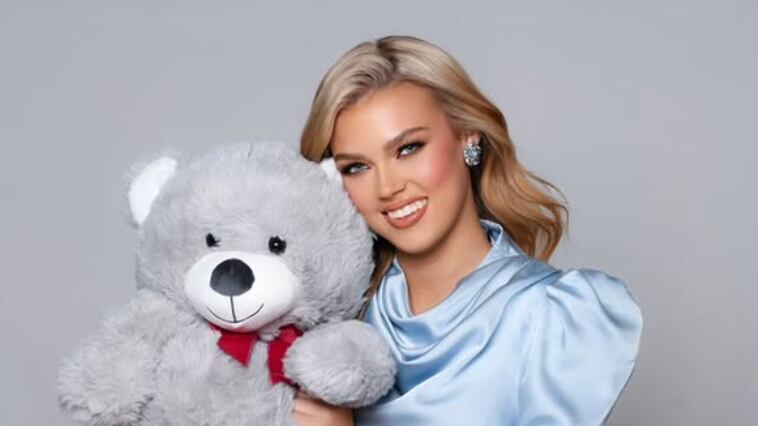 Reina de belleza fallece en falta accidente tras chocar con una trailer.